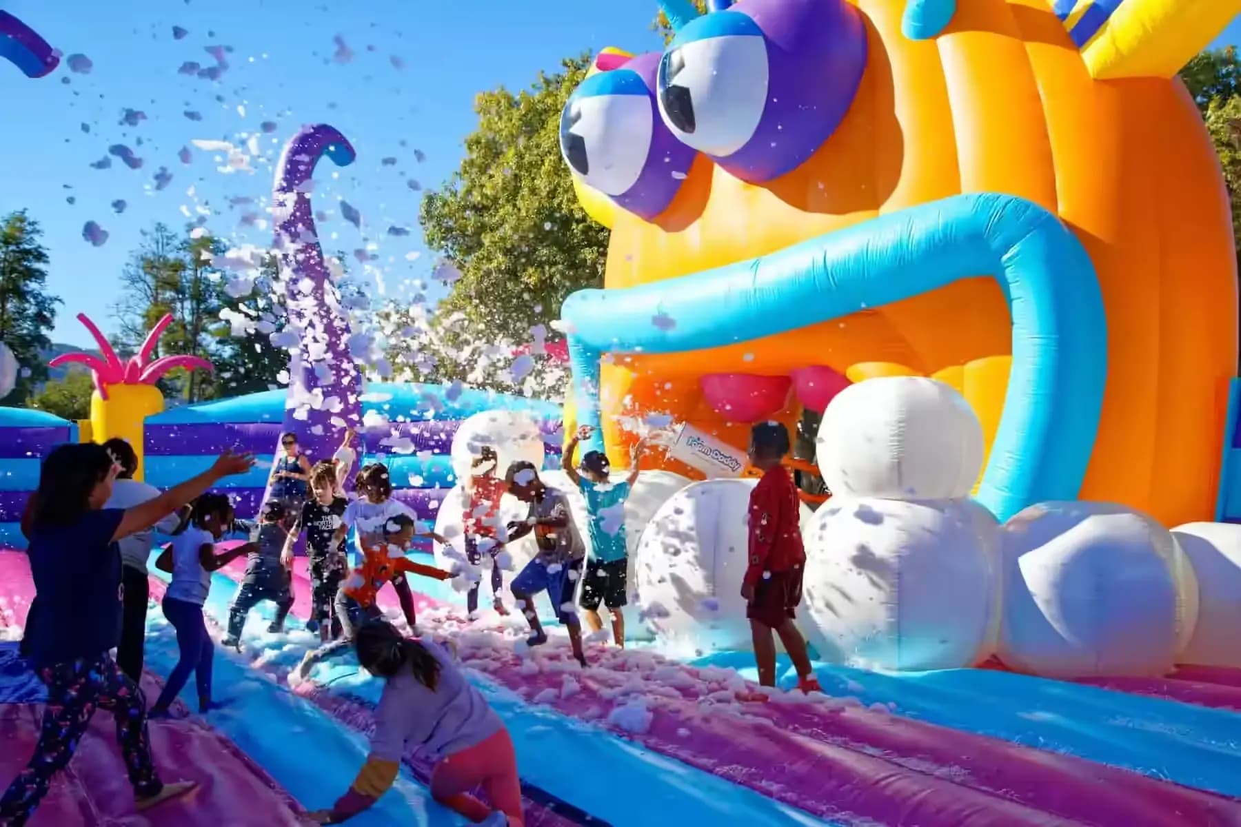 /img/attractions/octoblast/2.webp
